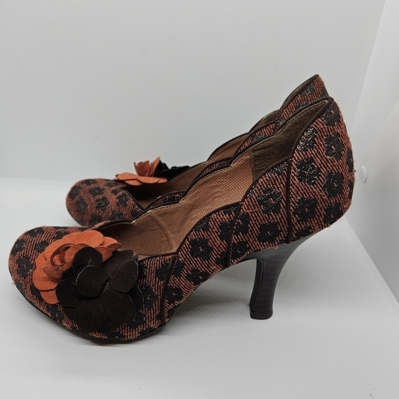 Ruby Shoo retro orange pumps with flower pattern and detail UK 7 EU 40 US 9 - Picture 3 of 11